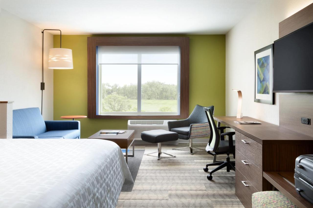 Holiday Inn Express & Suites - Painesville - Concord By Ihg Exterior photo